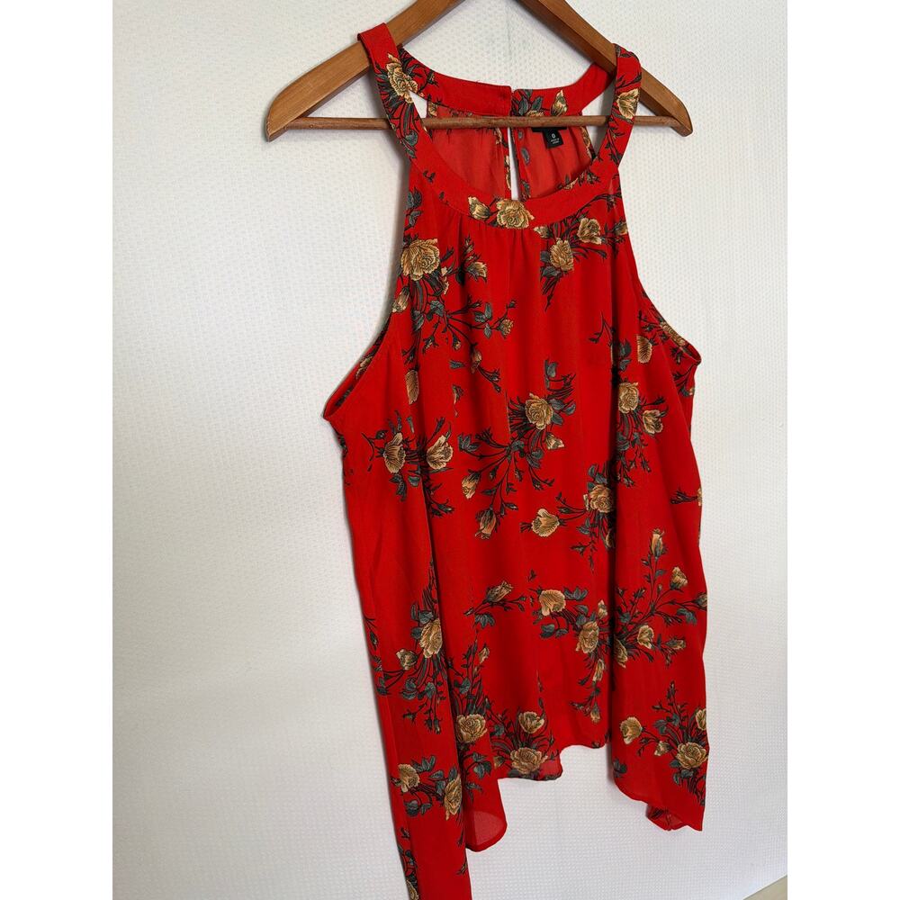 Torrid Women’s Size 0 Red‎ Floral Sleeveless Asymmetrical Tank Blouse Plus - Picture 4 of 10